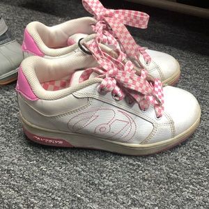 Pink Heelys size 4 girls used